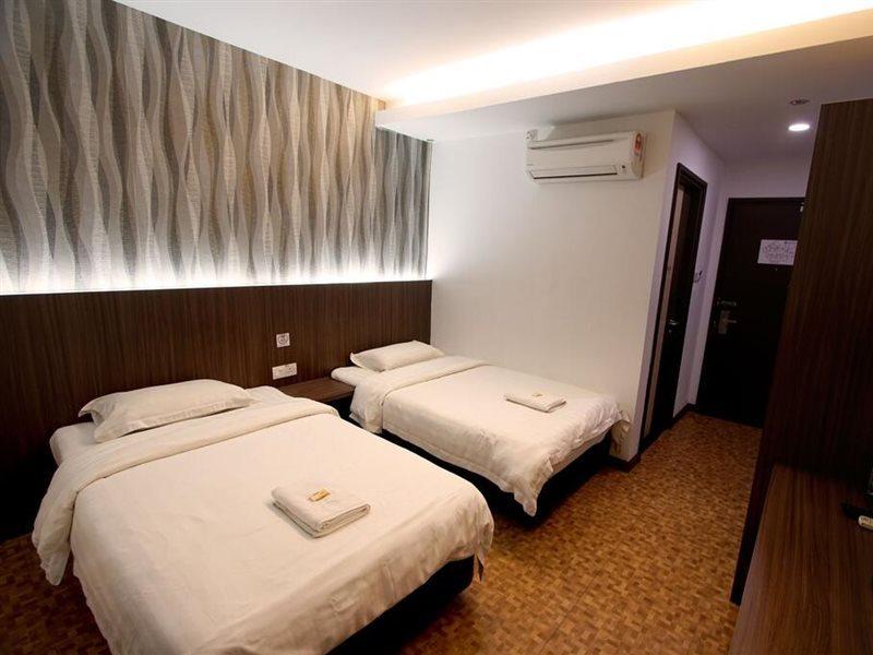 Hotel Pavilion 2*