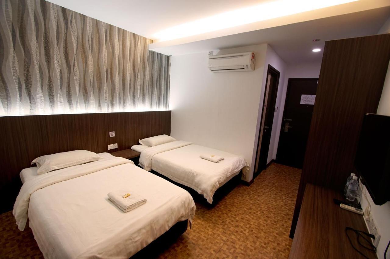 Hotel Pavilion 2*