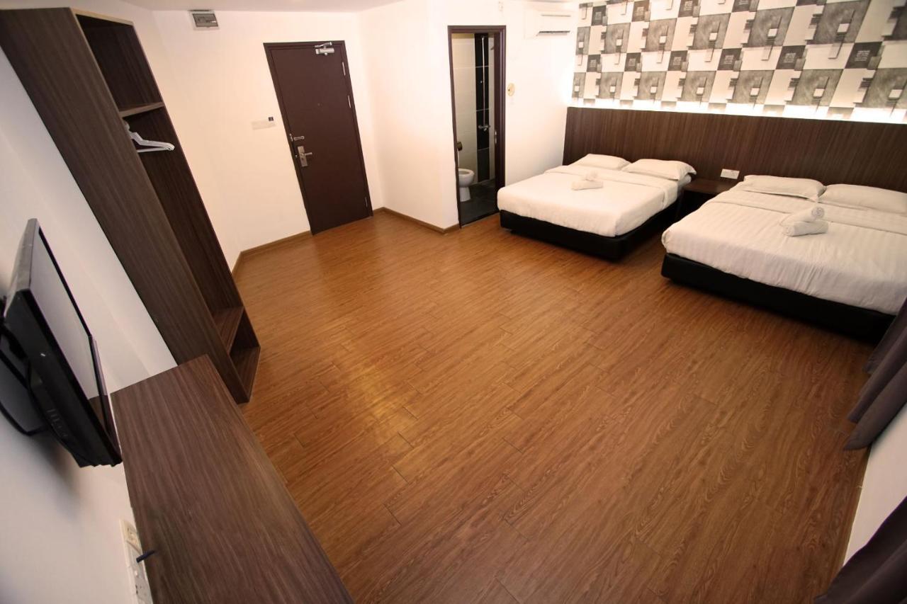 Hotel Pavilion 2*